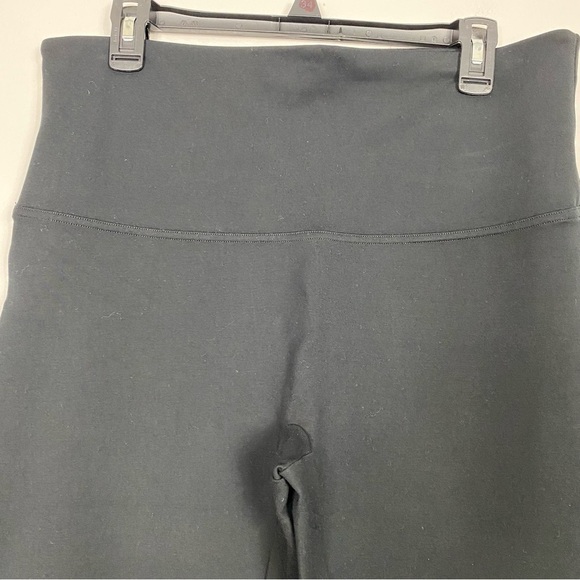 SPANXsmooth™ Soft and Smooth ponte knit leggings 1X petite - Picture 3 of 7